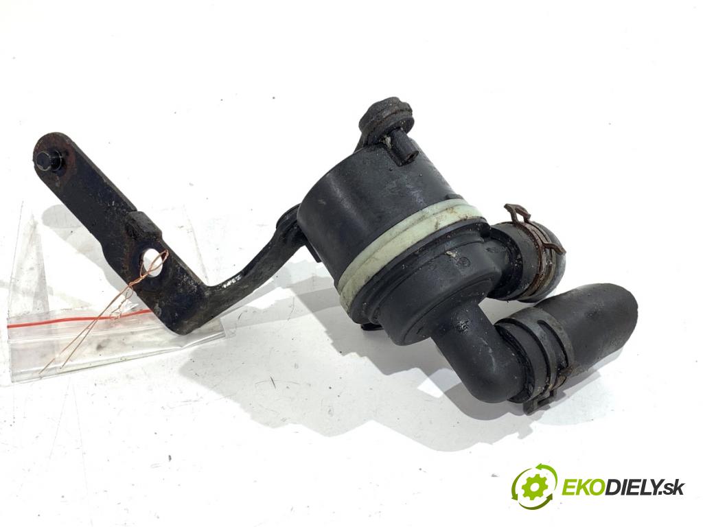 VW PASSAT B7 Kombi 2012 103 kW 2.0 TDI 1968 DALŠÍ: Pumpa vody 5N0965561A (Vodná pumpa)