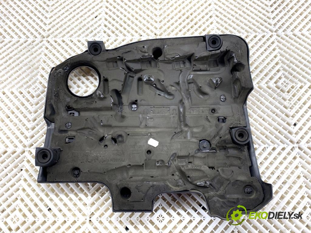 VW PASSAT B7 Kombi 2012 103 kW 2.0 TDI 1968 Kryt Motor  (Kryt motora)