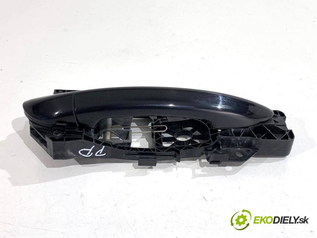 VW PASSAT B7 Kombi 2012 103 kW 2.0 TDI 1968 klika vnejší pravý přední část 3C0837886J