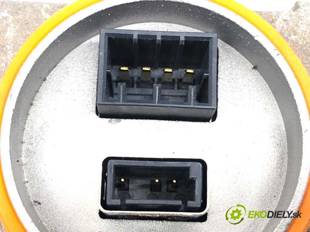 VW PASSAT B7 Kombi 2012 103 kW 2.0 TDI 1968 Menič XENON 8K0941597B (Riadiaca jednotka xenónu)