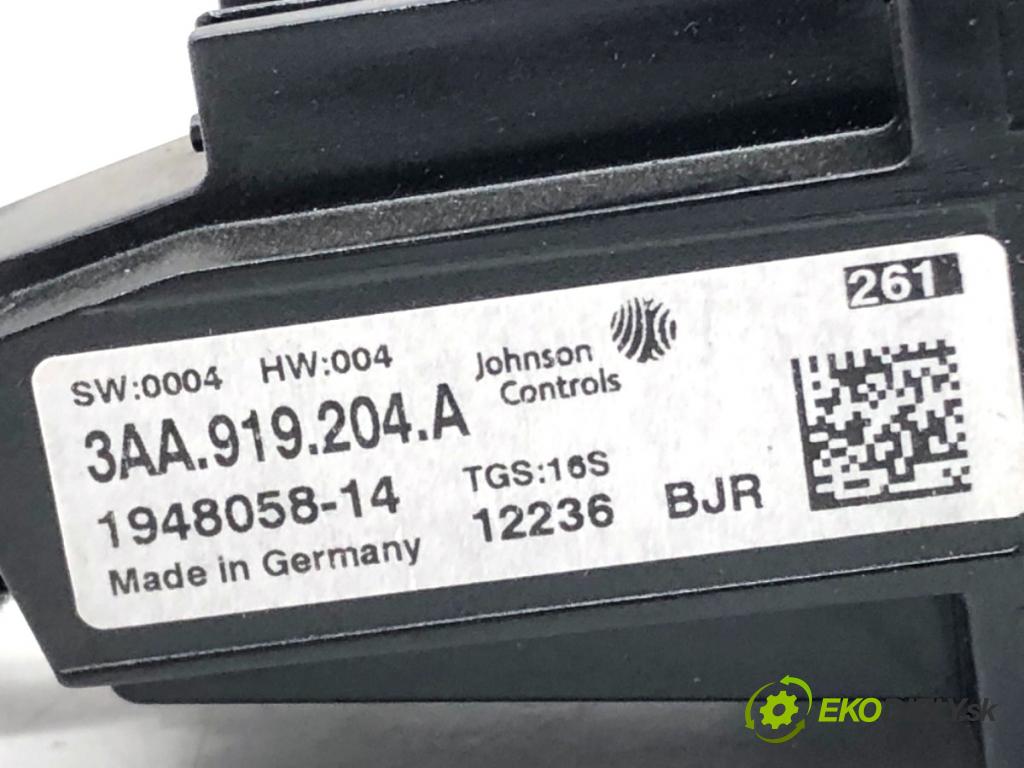 VW PASSAT B7 Kombi 2012 103 kW 2.0 TDI 1968 Displej 3AA919204A (Prístrojová doska)