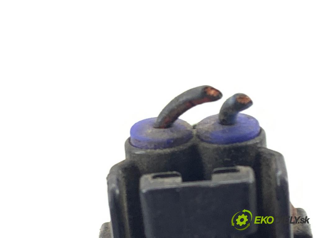 TOYOTA RAV 4 II SUV 2001 85 kW 2.0 D 4WD (CLA20_, CLA21_) 1995 Ventil tlaku 25860-27010 (Ventil)