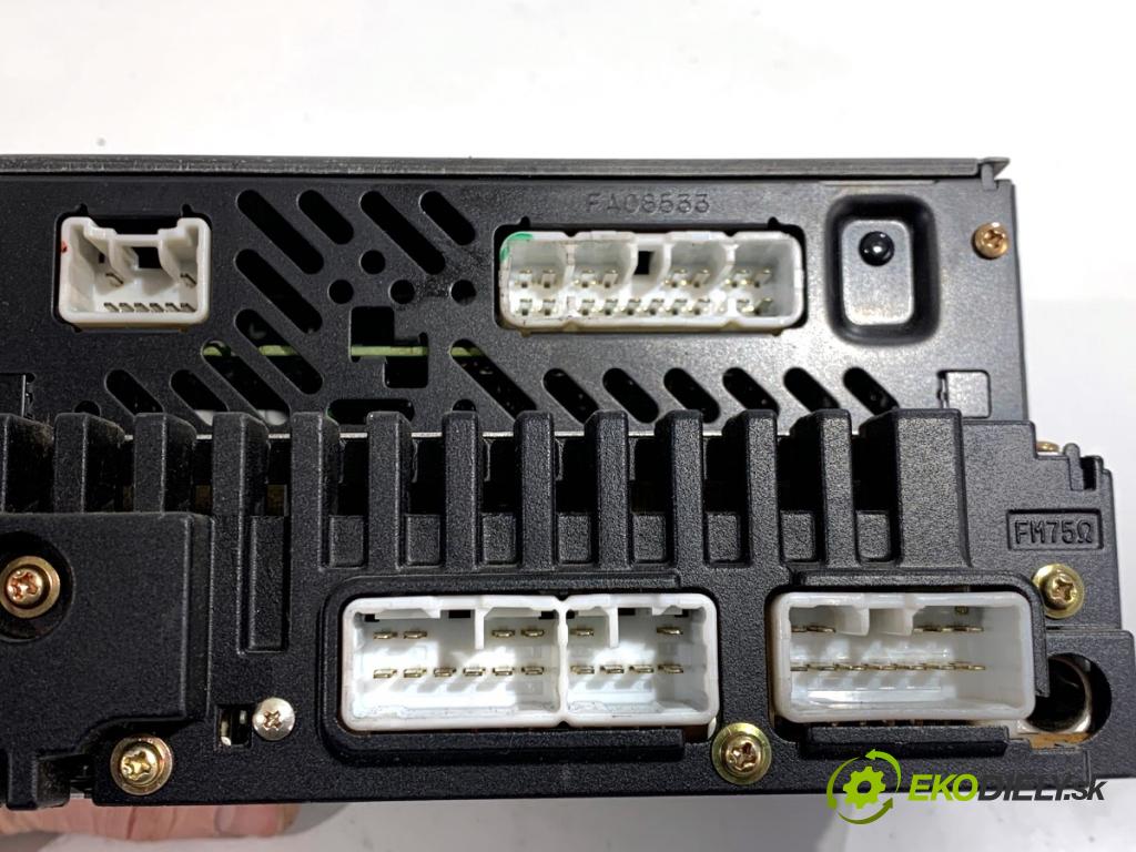 TOYOTA RAV 4 II SUV 2001 85 kW 2.0 D 4WD (CLA20_, CLA21_) 1995 RADIO 86120-42061 (Audio zariadenie)