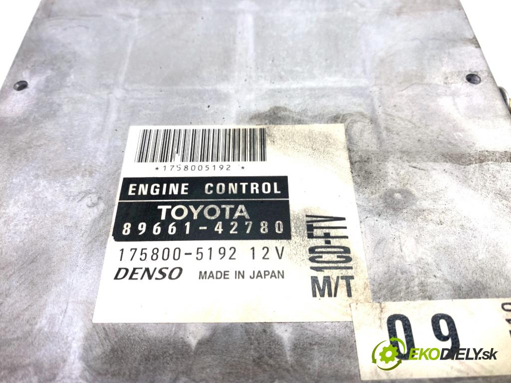 TOYOTA RAV 4 II SUV 2001 85 kW 2.0 D 4WD (CLA20_, CLA21_) 1995 řídící jednotka motora 89661-42780 (Řídicí jednotka)