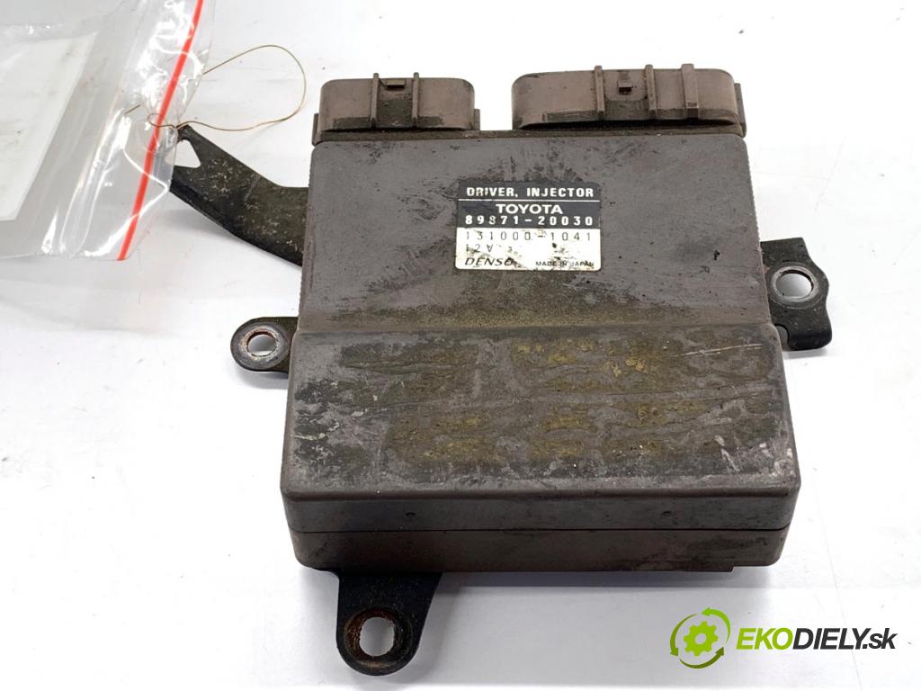 TOYOTA RAV 4 II SUV 2001 85 kW 2.0 D 4WD (CLA20_, CLA21_) 1995 Modul VSTREKOVAČE: 89871-20030