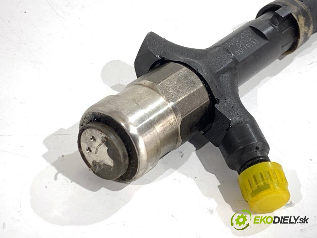 TOYOTA RAV 4 II SUV 2001 85 kW 2.0 D 4WD (CLA20_, CLA21_) 1995 vstrekovač 23670-27030 (Vstrekovač paliva)