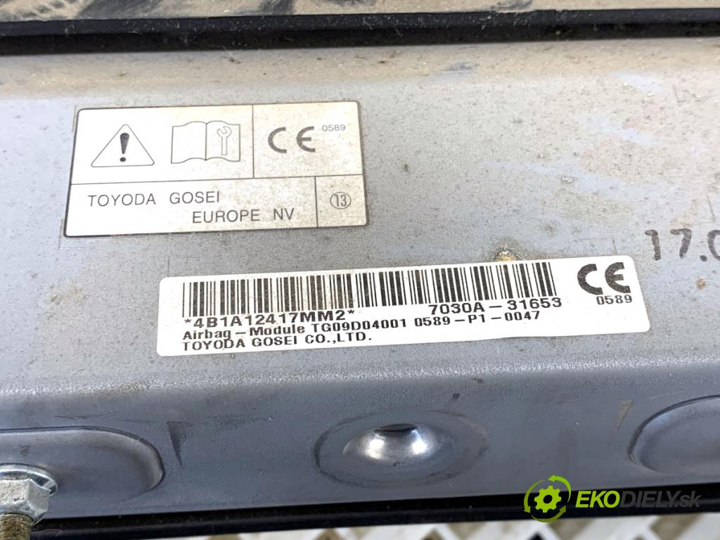 MITSUBISHI OUTLANDER III SUV 2017 110 kW 2.0 4WD (GF7W) 1998 Palubná doska silentbloku pasy ZÁBORY: senzor airbag