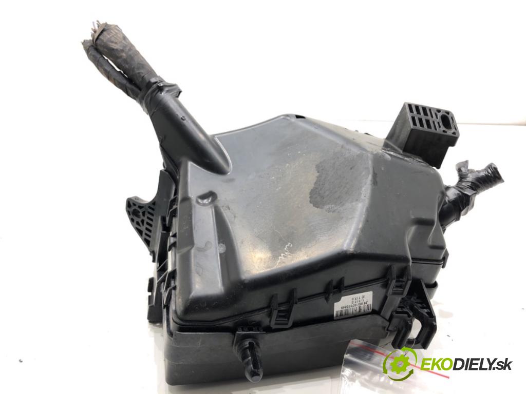 KIA CEED SUV 2021 118 kW 1.5 T-GDI 1482 Skrinka poistková 91270-J7GT0 (Poistková skrinka)