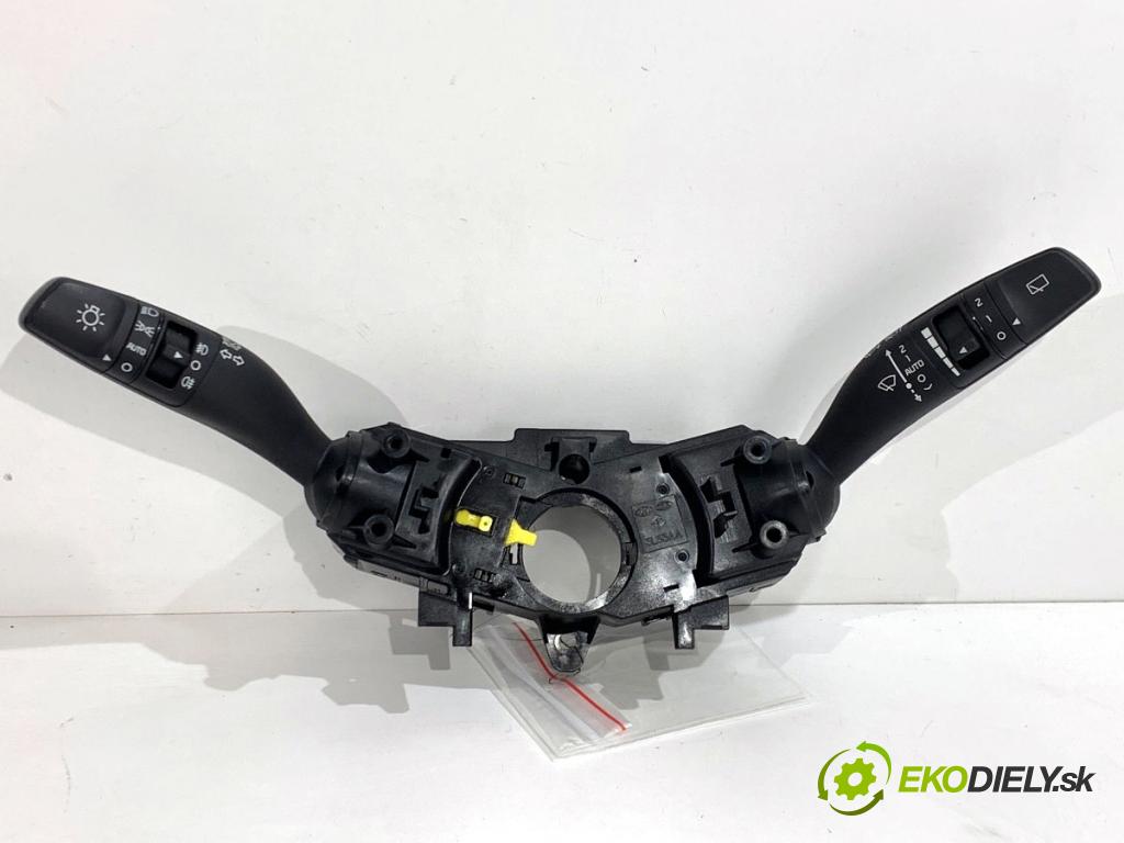 KIA CEED SUV 2021 118 kW 1.5 T-GDI 1482 Prepínač kombinovaný 93404J7960 (Prepínacie páčky pod volantom)