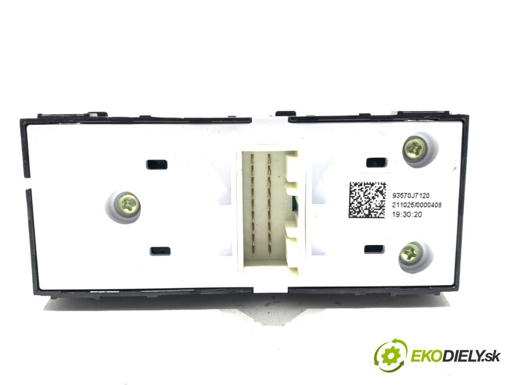 KIA CEED SUV 2021 118 kW 1.5 T-GDI 1482 Prepínač okien 93570J7120 (Prepínacie páčky pod volantom)