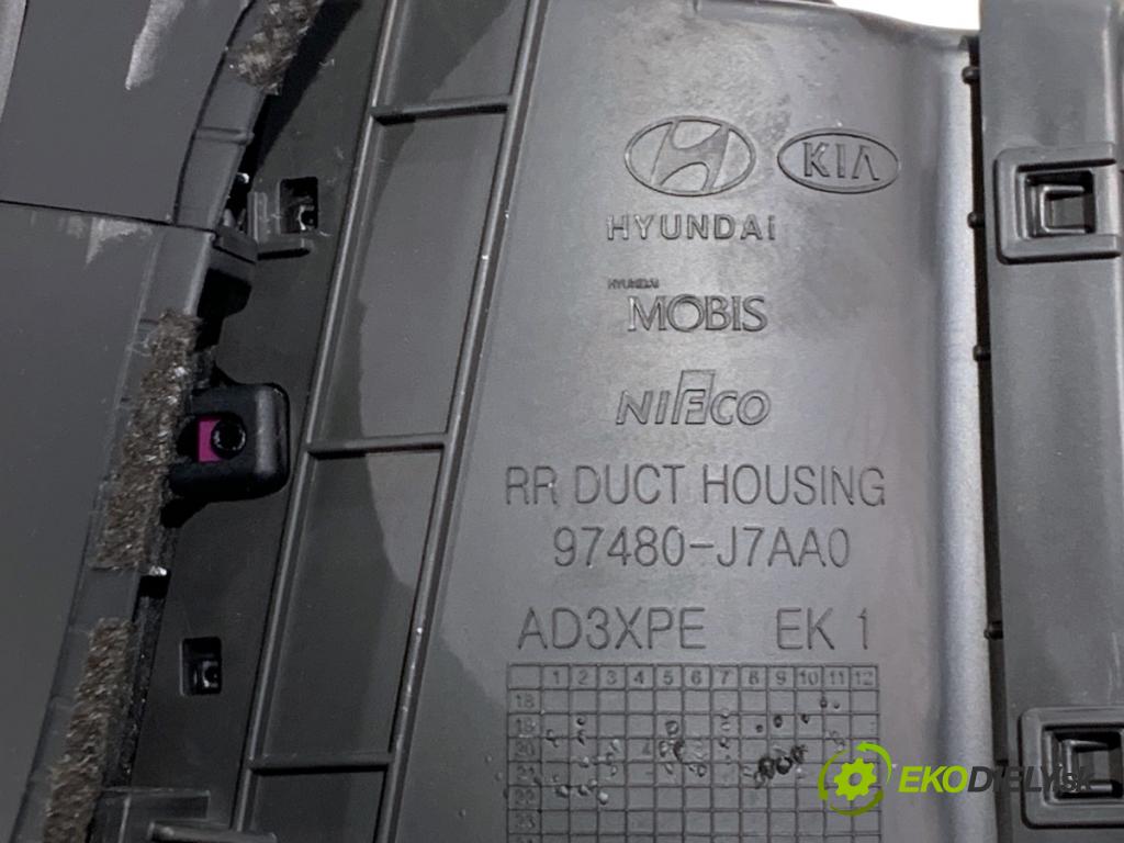 KIA CEED SUV 2021 118 kW 1.5 T-GDI 1482 Mriežky kúrenia predný stredna 84830-J7AA0