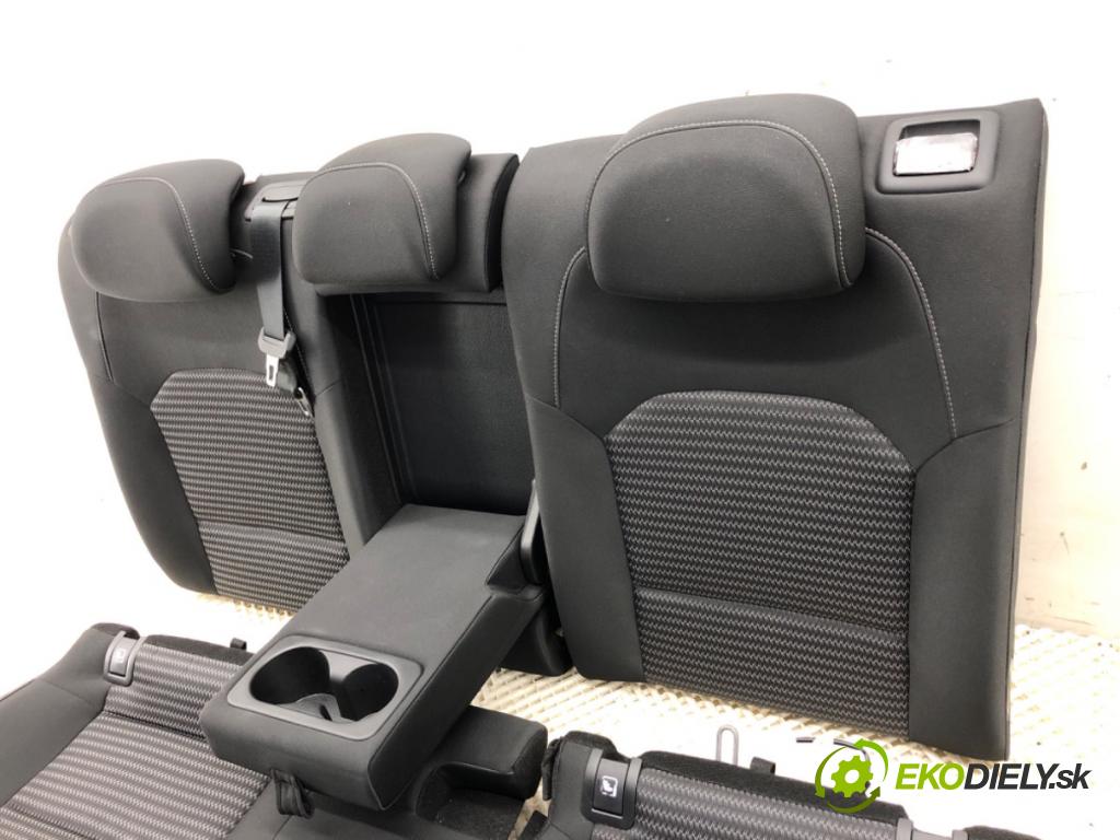 KIA CEED SUV 2021 118 kW 1.5 T-GDI 1482 Sedadlo druhý rad