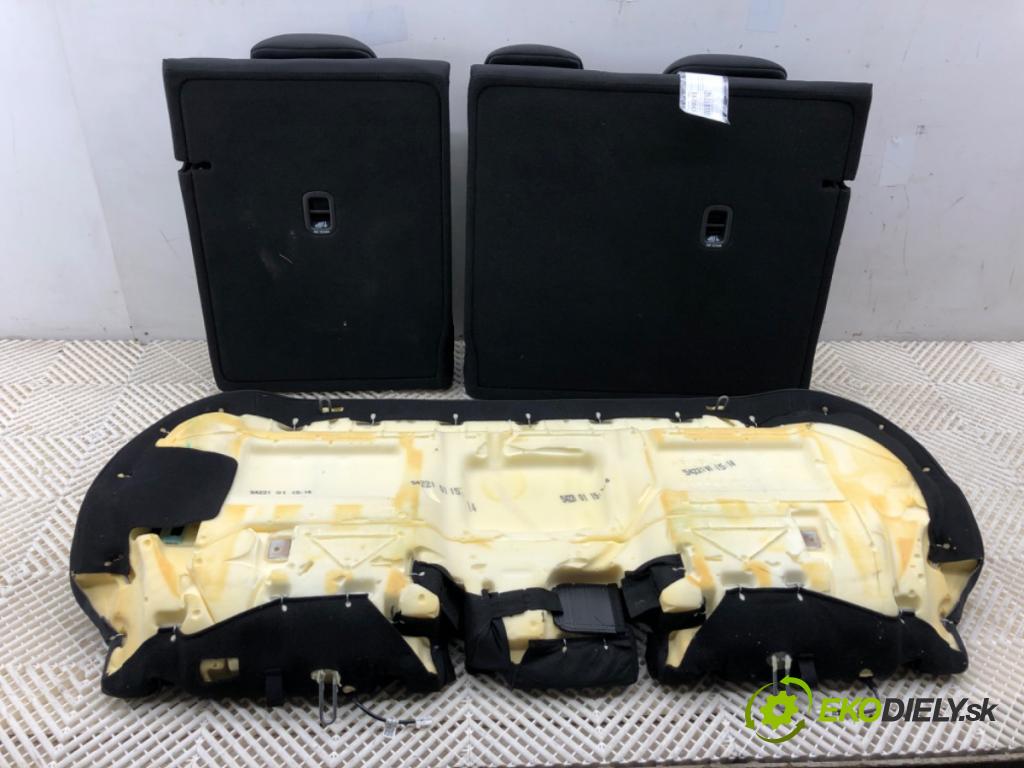 KIA CEED SUV 2021 118 kW 1.5 T-GDI 1482 Sedadlo druhý rad