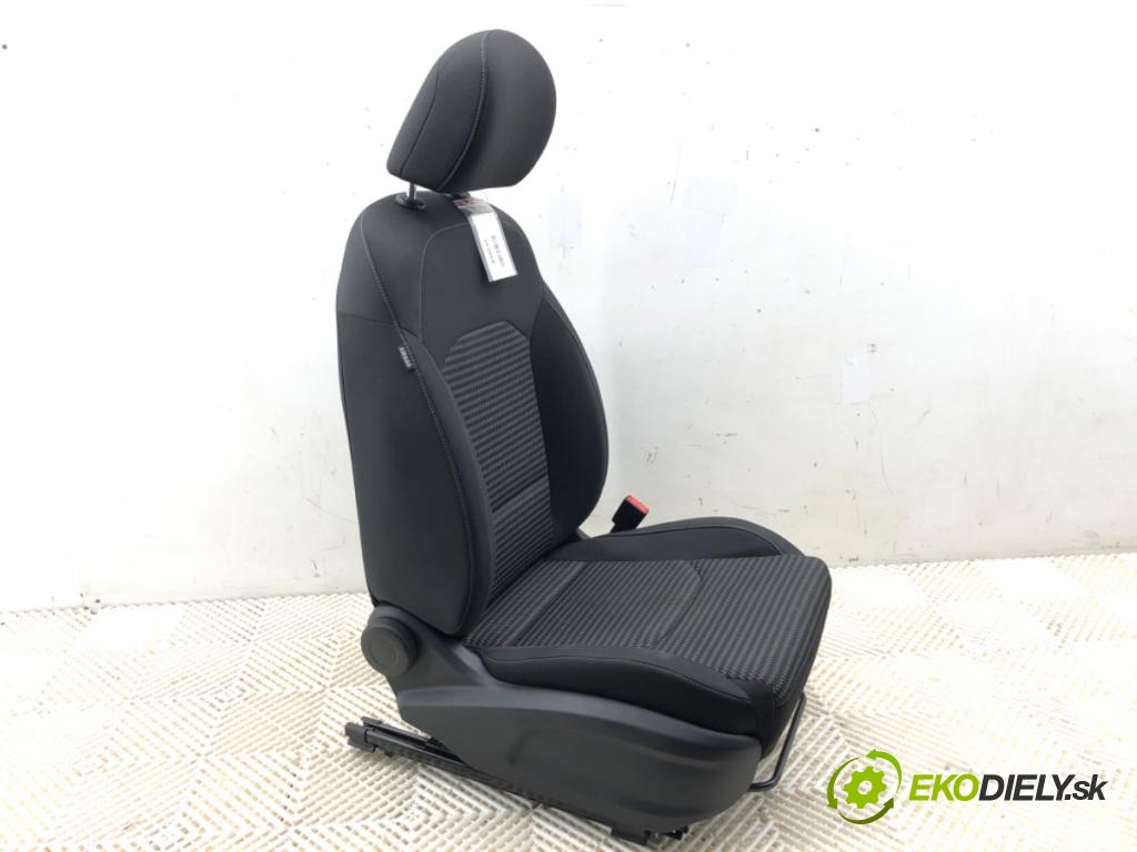 KIA CEED SUV 2021 118 kW 1.5 T-GDI 1482 Sedadlo pravy predný
