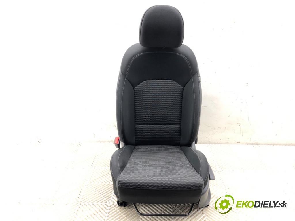 KIA CEED SUV 2021 118 kW 1.5 T-GDI 1482 Sedadlo ľavy predný 