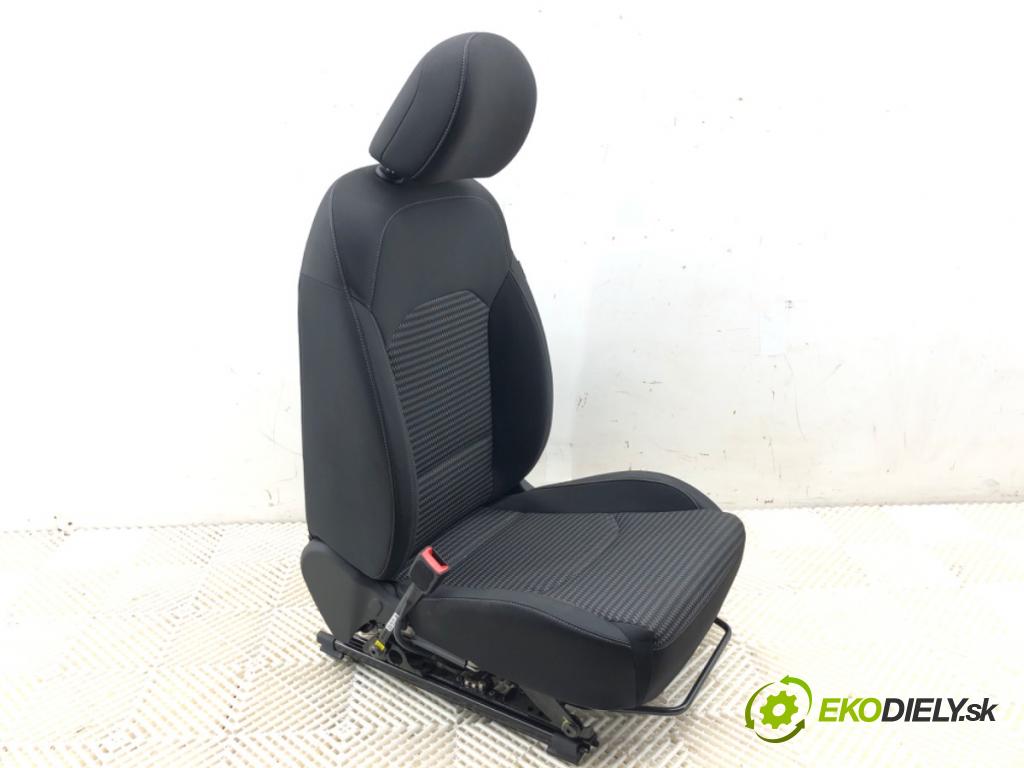 KIA CEED SUV 2021 118 kW 1.5 T-GDI 1482 Sedadlo ľavy predný