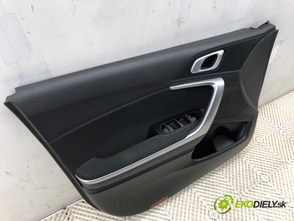 KIA CEED SUV 2021 118 kW 1.5 T-GDI 1482 čalúnenie Dvere ľavy predný