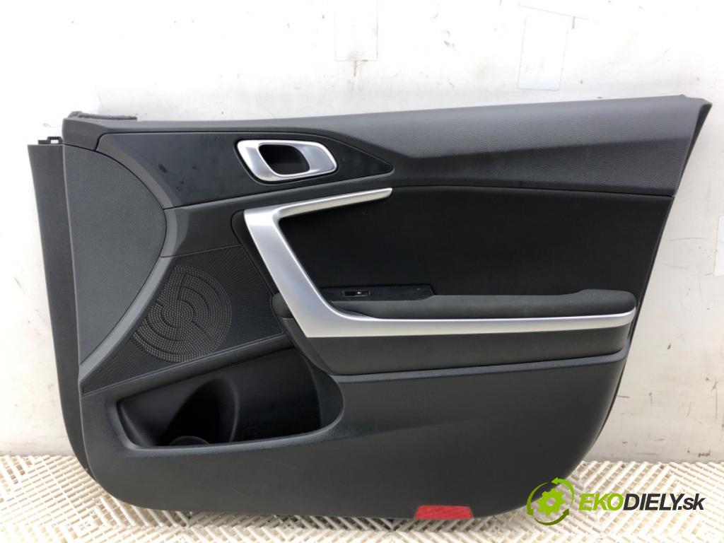 KIA CEED SUV 2021 118 kW 1.5 T-GDI 1482 čalúnenie Dvere pravy predný 