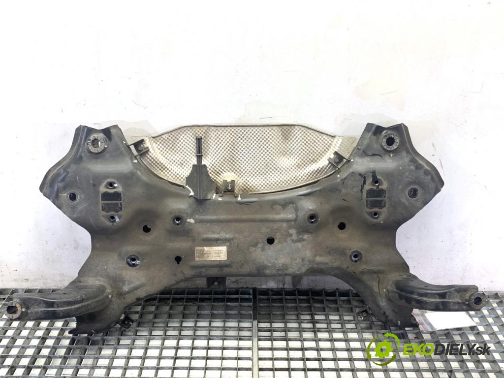 KIA CEED SUV 2021 118 kW 1.5 T-GDI 1482 výztuha pod motor 62401-G4AA0 (Přední výztuha)