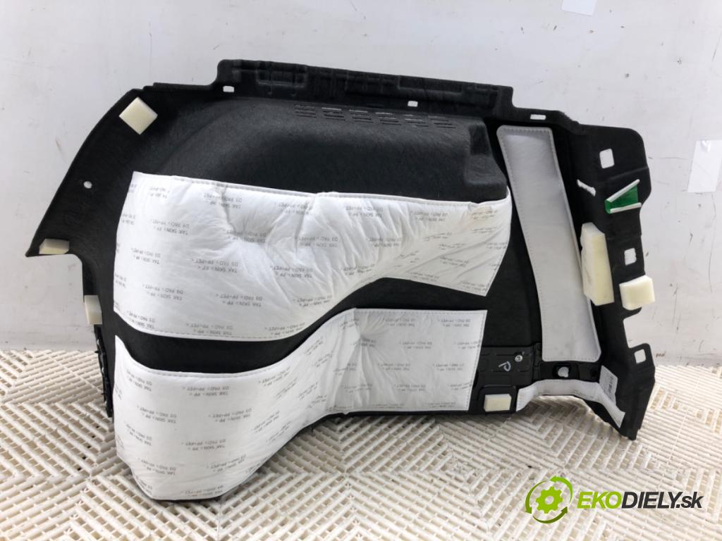 KIA CEED SUV 2021 118 kW 1.5 T-GDI 1482 čalúnenie kufra pravy