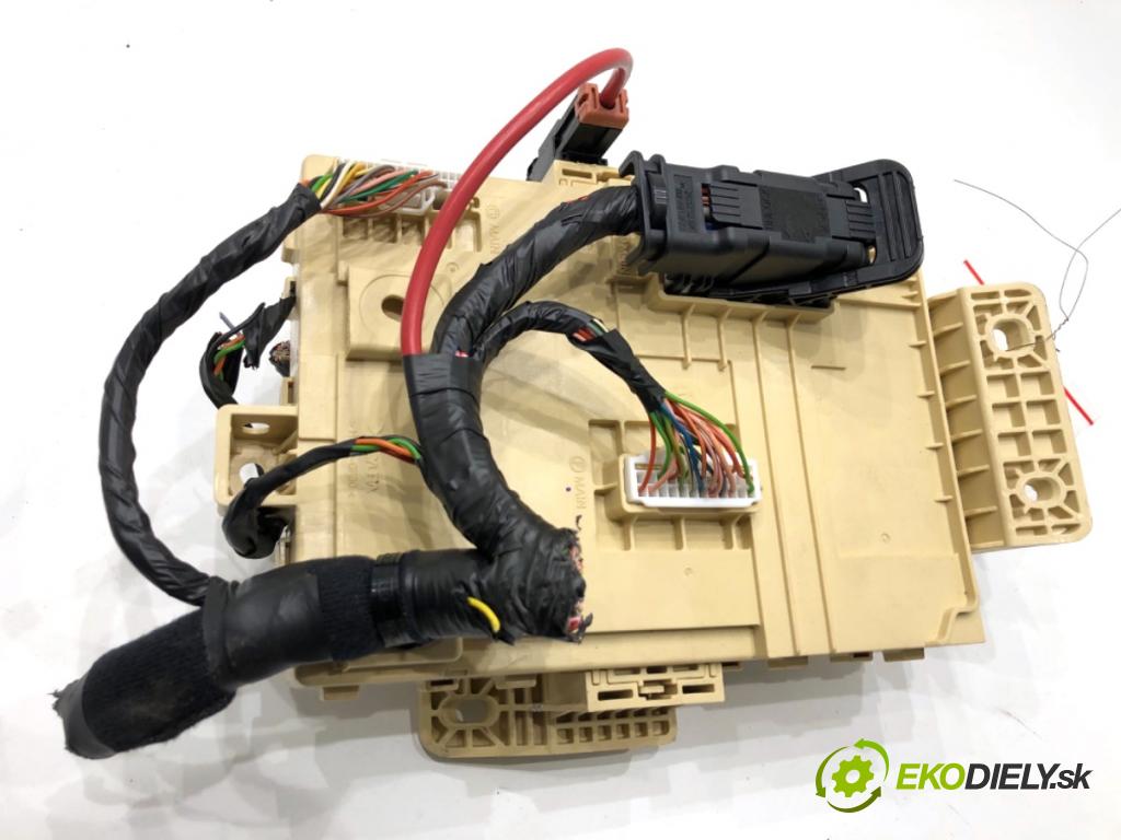 KIA CEED SUV 2021 118 kW 1.5 T-GDI 1482 Skrinka poistková 91953-J7771 (Poistková skrinka)