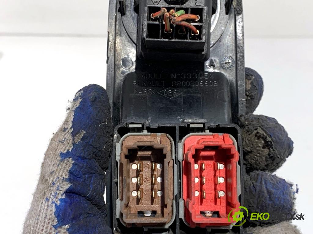 OPEL MOVANO A Autobus 2005 84 kW 2.5 DTI (JD) 2463 Prepínač okien 8200206602 (Prepínacie páčky pod volantom)