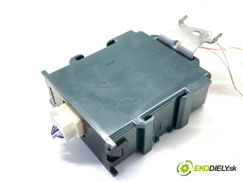 LEXUS LBX  2025 100 kW Hybrid (MAYH10)   (1490 ccm / 100 kW / 136 KM) 1490 modul řídící jednotka 86572-52190 (Řídící jednotka ostatní)