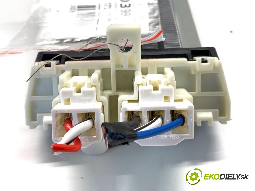 LEXUS LBX  2025 100 kW Hybrid (MAYH10)   (1490 ccm / 100 kW / 136 KM) 1490 Výhrevné teleso, radiátor kúrenia elektrická 294800-0101 (Radiátor kúrenia)