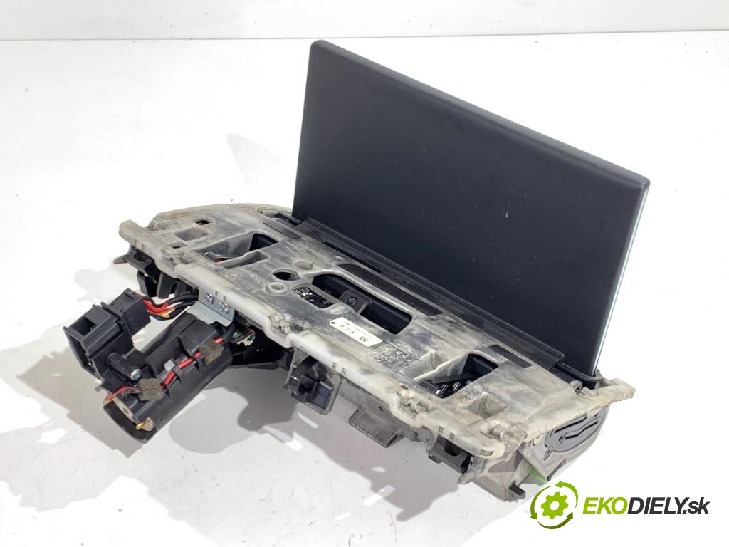 AUDI A3 8V liftback 2014 81 kW 1.6 TDI 1598 Dislpej 8V0857273M (Prístrojová doska)