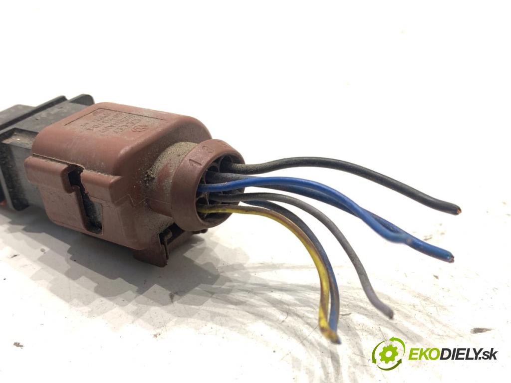 AUDI A3 8V liftback 2014 81 kW 1.6 TDI 1598 sonda lambda predný 04L906262 (Lambda sonda)