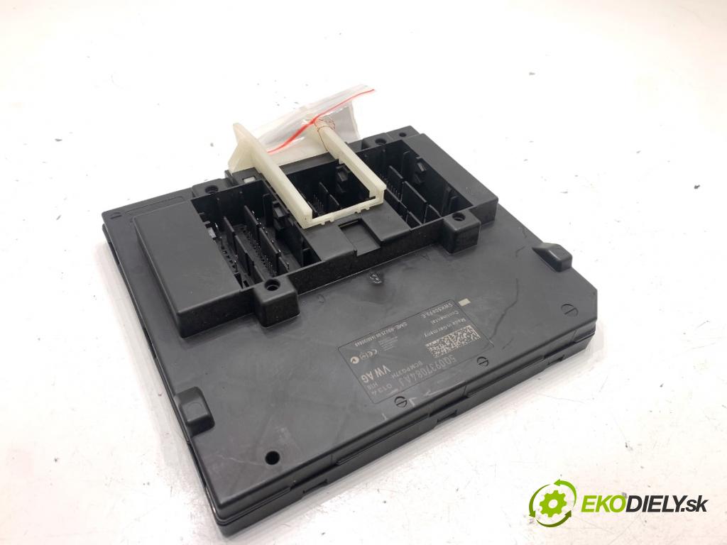 AUDI A3 8V liftback 2014 81 kW 1.6 TDI 1598 Modul komfortu 5Q0937084AJ (Modul komfortu)