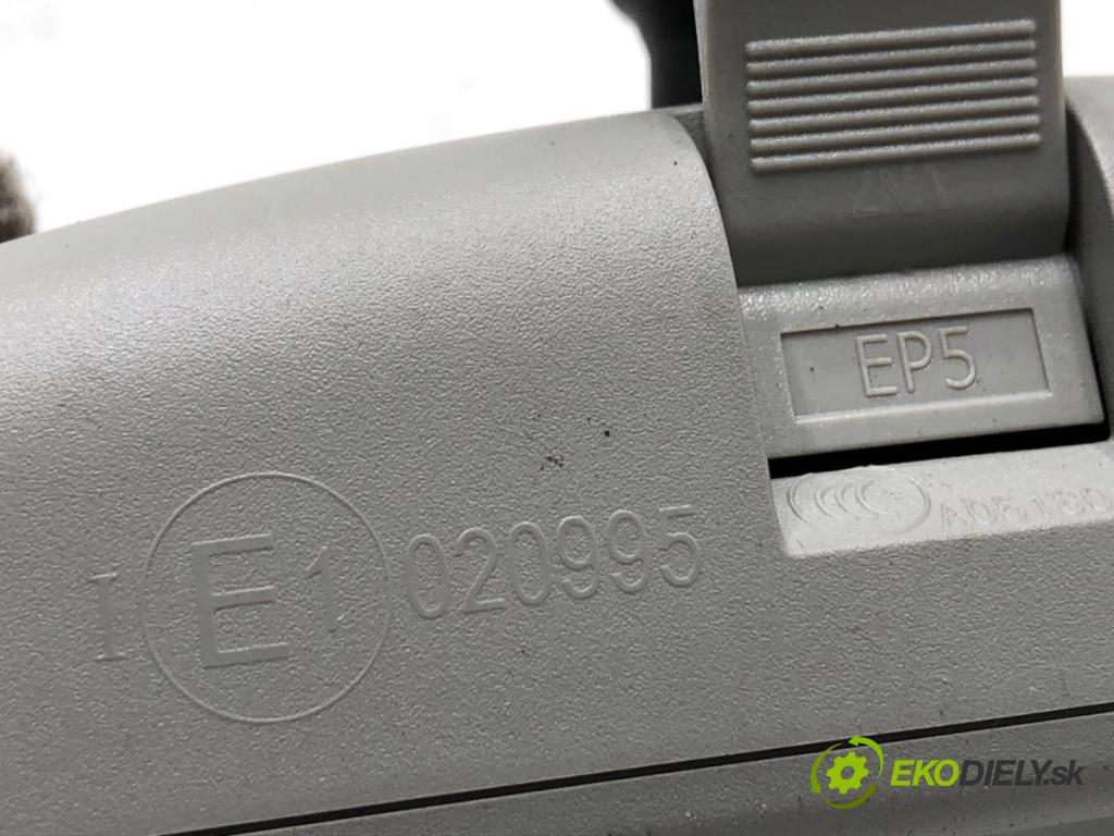 AUDI A3 8V liftback 2014 81 kW 1.6 TDI 1598 zpětné zrcátko vnitřní  (Vnitřní zpětné zrcátko)