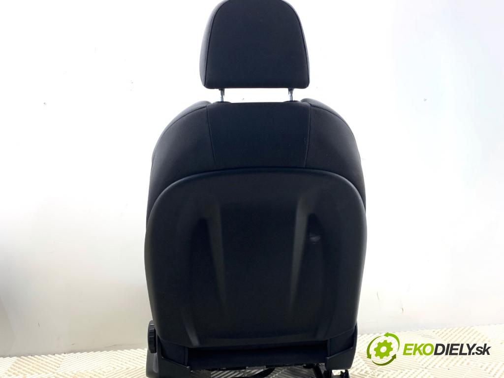 AUDI A3 8V liftback 2014 81 kW 1.6 TDI 1598 Sedadlo ľavy predný