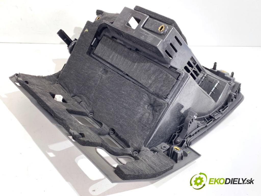 AUDI A3 8V liftback 2014 81 kW 1.6 TDI 1598 Priehradka, kastlík spolujazdca 8V1857035B (Priehradka (kastlík))