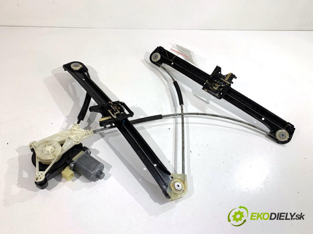 AUDI A3 8V liftback 2014 81 kW 1.6 TDI 1598 mechanismus okna pravý přední část 5Q0959801B