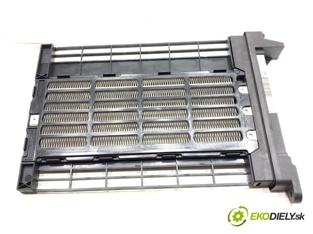 AUDI A3 8V liftback 2014 81 kW 1.6 TDI 1598 topné těleso radiátor topení elektrická 5Q0963235B (Radiátor topení)