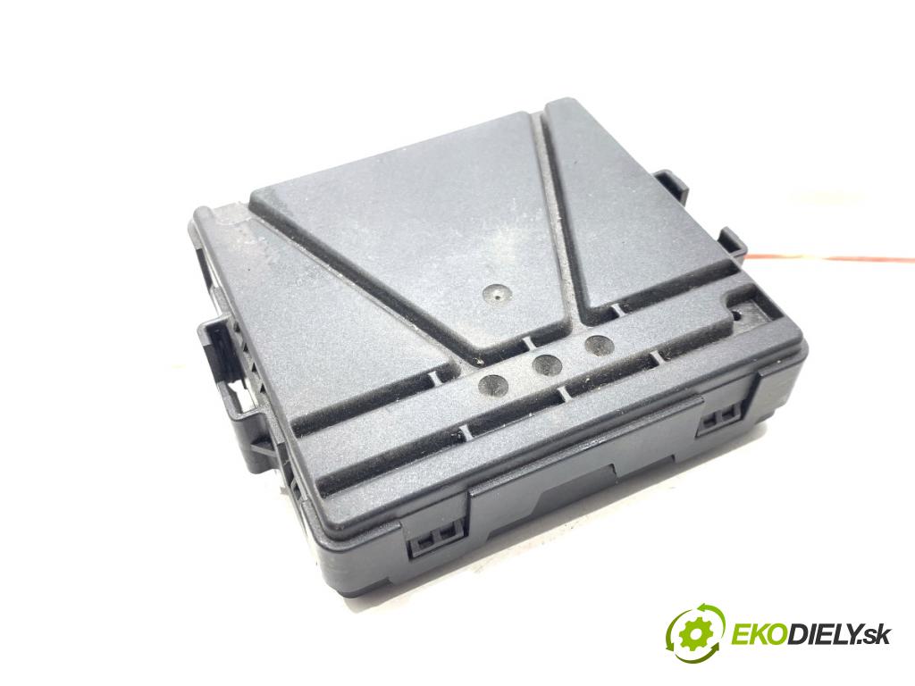 AUDI A3 8V liftback 2014 81 kW 1.6 TDI 1598 Modul GATEWAY 5Q0907530T