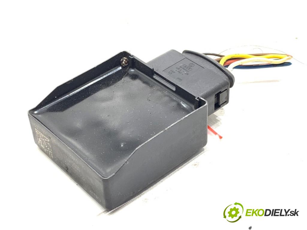 AUDI A3 8V liftback 2014 81 kW 1.6 TDI 1598 Modul pumpy paliva 5Q0906121F