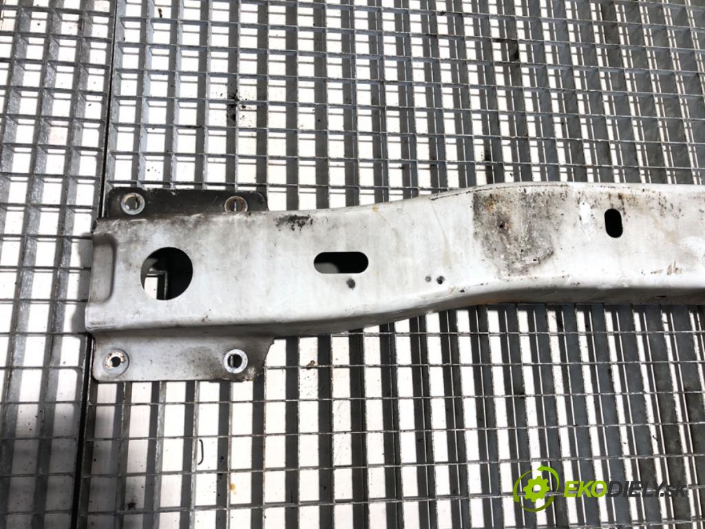 RENAULT MASTER III Autobus 2015 120 kW 2.3 dCi 165 FWD (JV0P, JV0U) 2298 výztuha nárazníka přední část  (Přední výztuha)