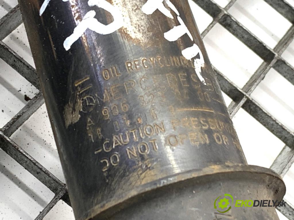 VW CARFTER 30 35 Autobus 2010 120 kW 2.5 TDI 2461 tlumič pravý přední část