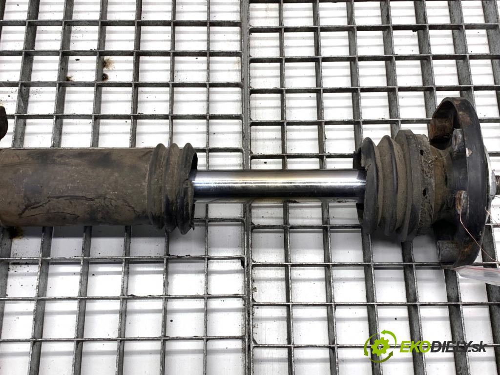 VW CARFTER 30 35 Autobus 2010 120 kW 2.5 TDI 2461 tlumič levý přední část