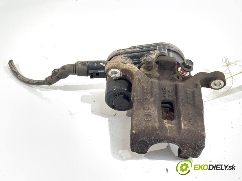 KIA OPTIMA Kombi 2018 132 kW 1.6 T-GDI 1591 Brzdič strmeň ľavy zad A5582-37700