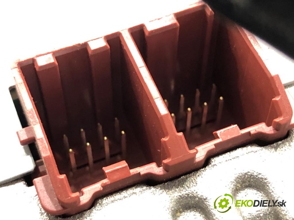 KIA OPTIMA Kombi 2018 132 kW 1.6 T-GDI 1591 Modul servočerpadlo D4563-99900 (Riadiaca jednotka ostatné)