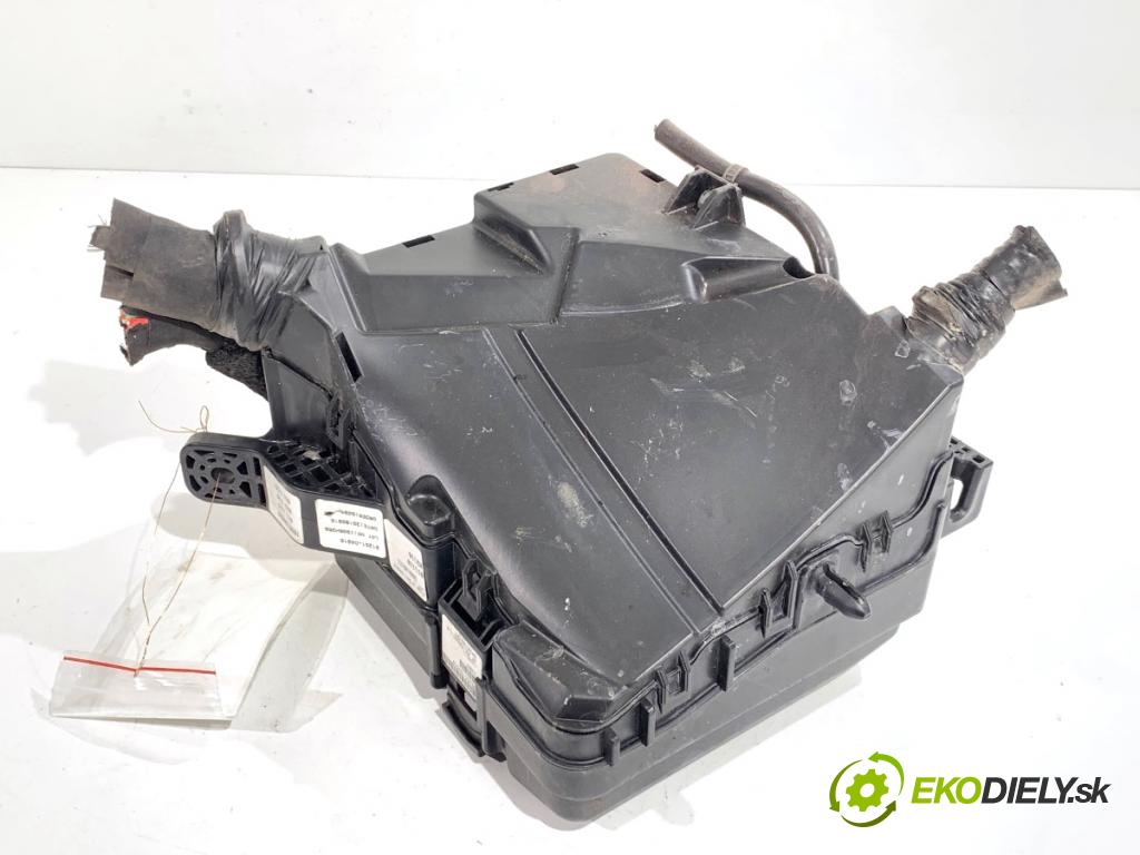 KIA OPTIMA Kombi 2018 132 kW 1.6 T-GDI 1591 Skrinka poistková  (Poistková skrinka)