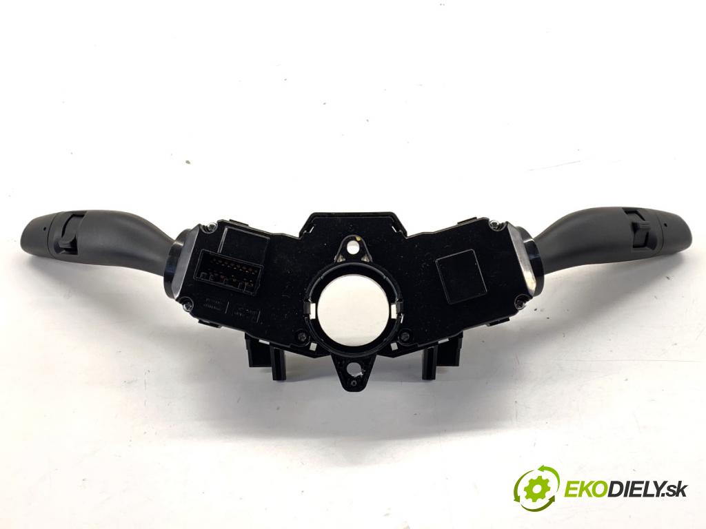 KIA OPTIMA Kombi 2018 132 kW 1.6 T-GDI 1591 Prepínač kombinovaný 93403-D4962 (Prepínacie páčky pod volantom)