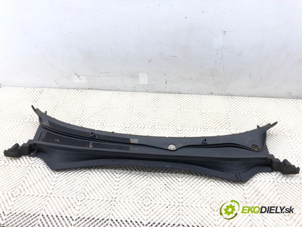 KIA OPTIMA Kombi 2018 132 kW 1.6 T-GDI 1591 Torpédo, plast pod čelné okno 86151-D4000 (Torpédo (plast pod čelným sklom))