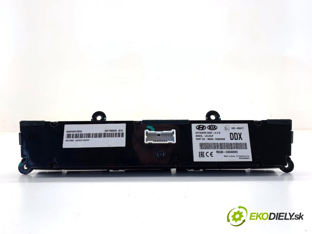 KIA OPTIMA Kombi 2018 132 kW 1.6 T-GDI 1591 Panel ovládania radia 96540-D4DA0WK (Prepínacie páčky pod volantom)