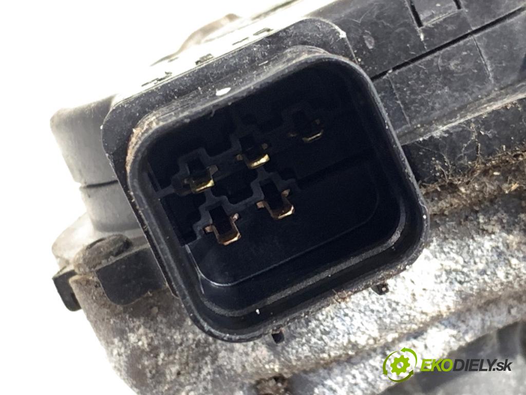 KIA OPTIMA Kombi 2018 132 kW 1.6 T-GDI 1591 Mechanizmus stieračov predný 98100-D4000 (Motorček stieračov predný)