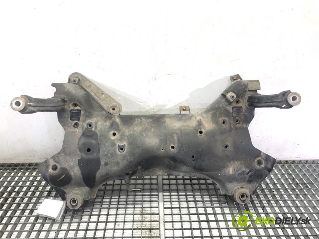 KIA OPTIMA Kombi 2018 132 kW 1.6 T-GDI 1591 výztuha pod motor  (Přední výztuha)