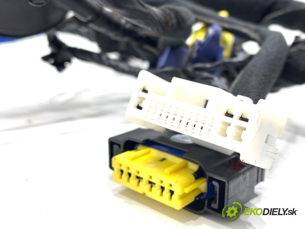 KIA OPTIMA Kombi 2018 132 kW 1.6 T-GDI 1591 káblovačka dveře přední část levý 91606-D4371